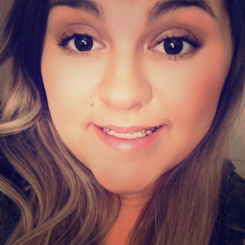 Meet your Posher, Izera